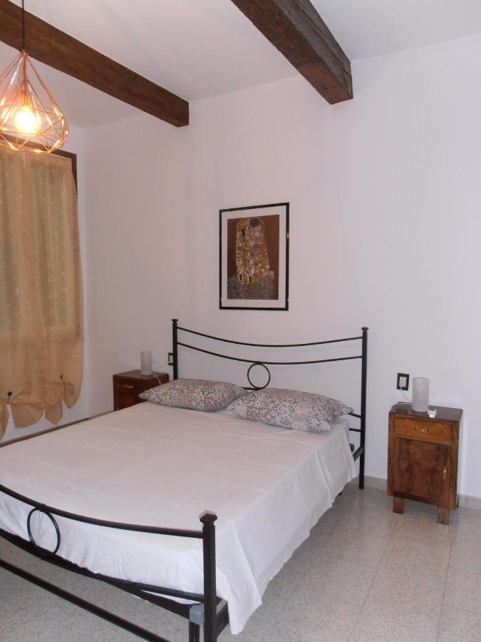 B&B Timo E Rosmarino Sermide Exterior foto